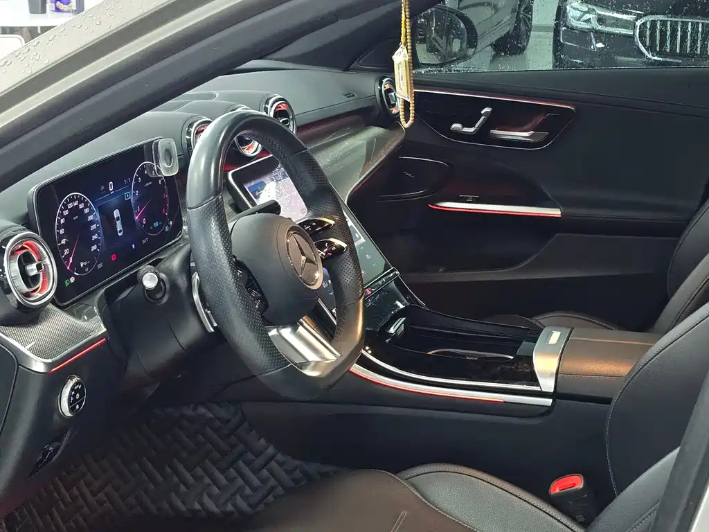 Mercedes-Benz C-Class — миниатюра 8
