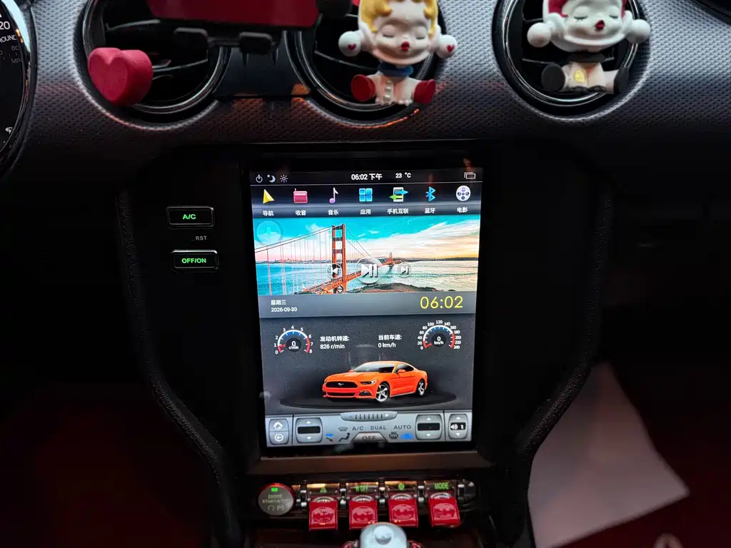 Ford Mustang — миниатюра 13