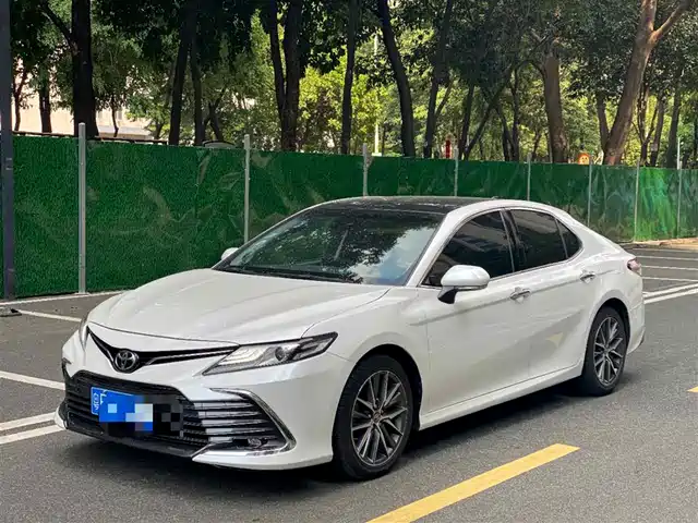 TOYOTA CAMRY 2021
