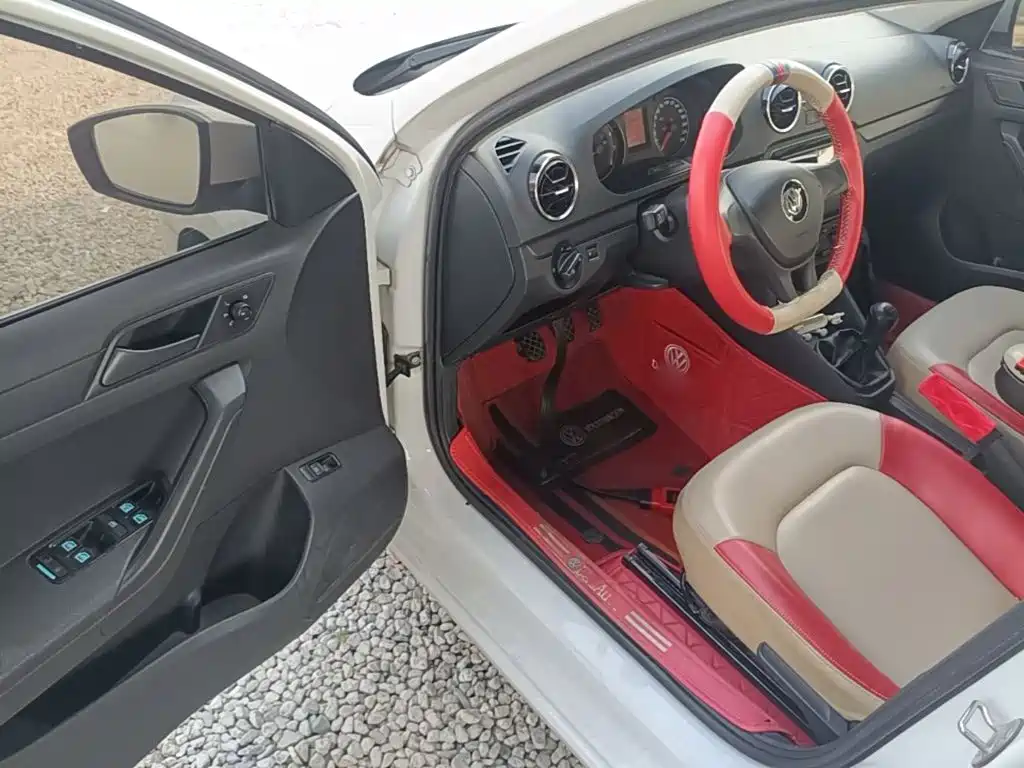 Volkswagen Jetta — миниатюра 16