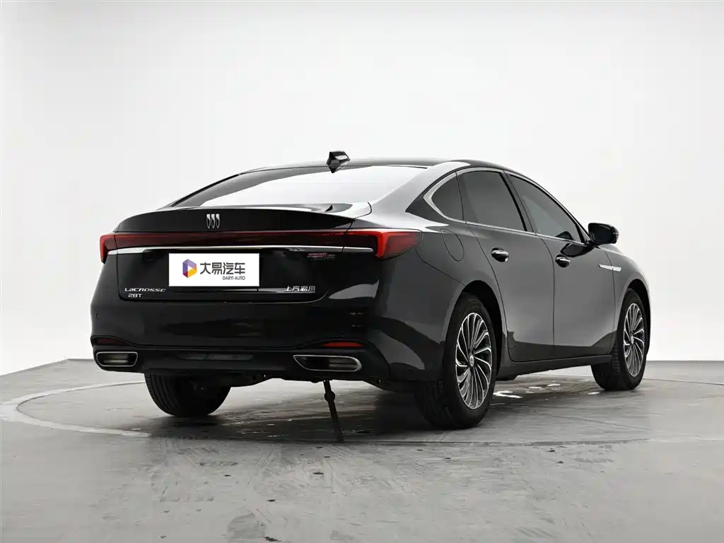 Buick LaCrosse 2026 28T Platinum