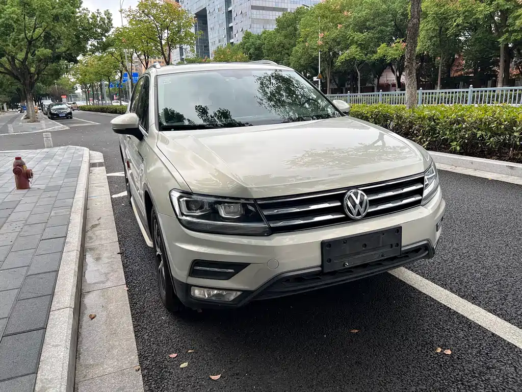 Volkswagen Tiguan L — миниатюра 3