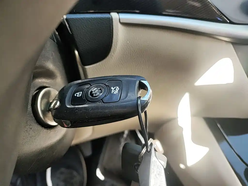 Buick Verano — миниатюра 9
