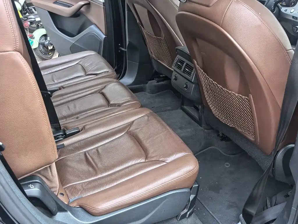 Audi Q7 — миниатюра 10