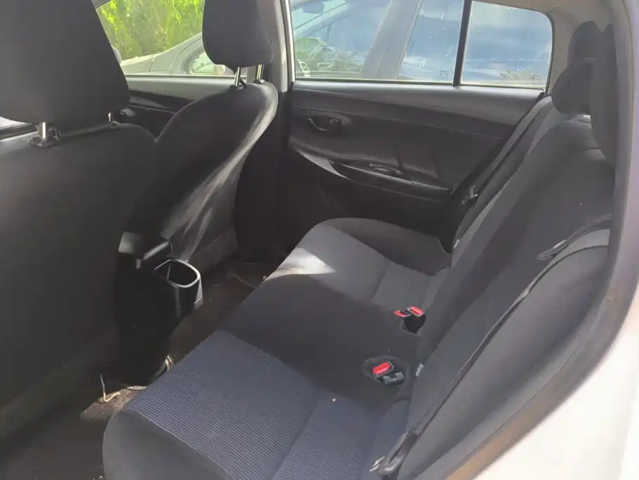 Toyota Yaris L — миниатюра 11