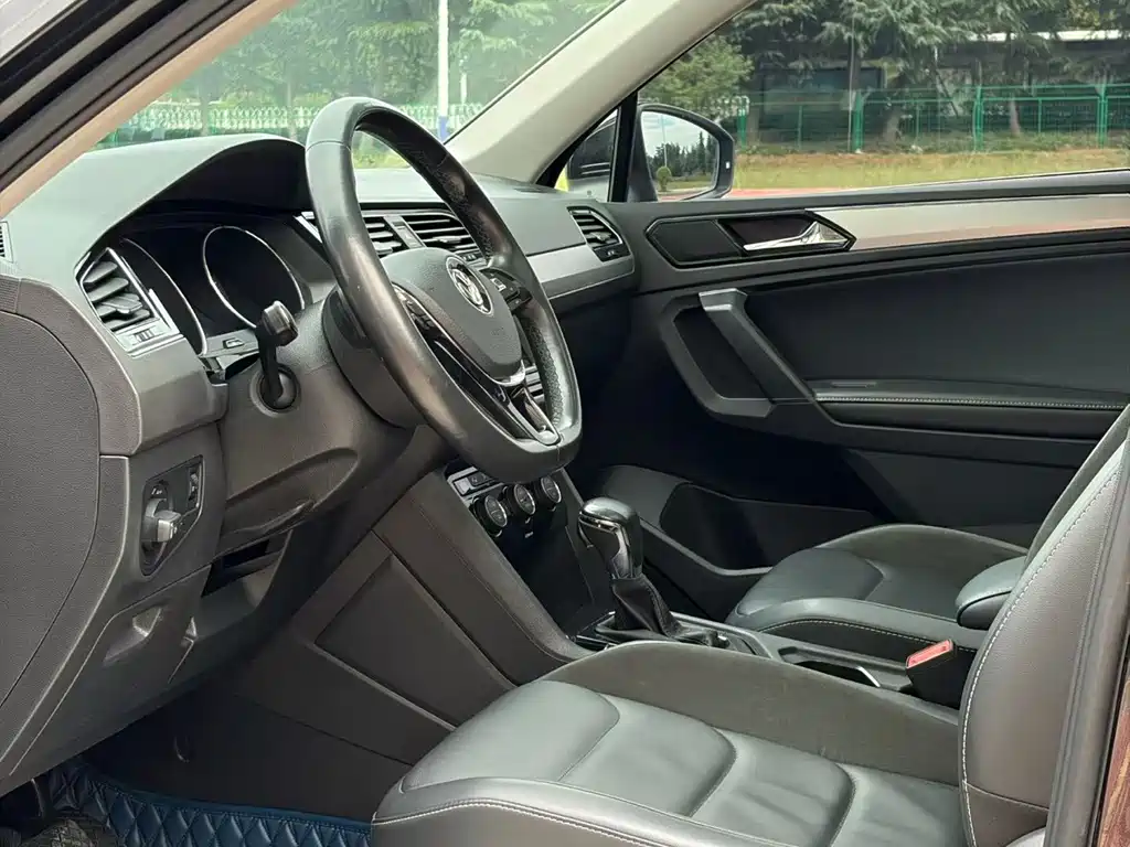Volkswagen Tiguan L — миниатюра 4