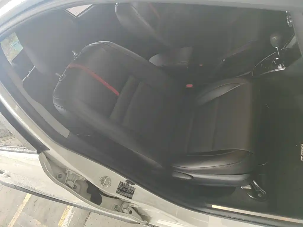 Toyota Yaris L — миниатюра 25