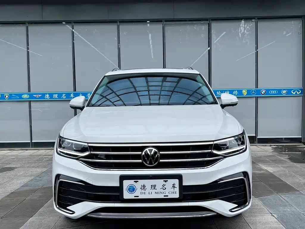 Volkswagen Tiguan L — миниатюра 4