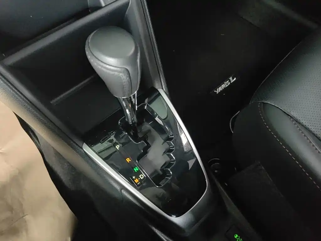Toyota Yaris L — миниатюра 14
