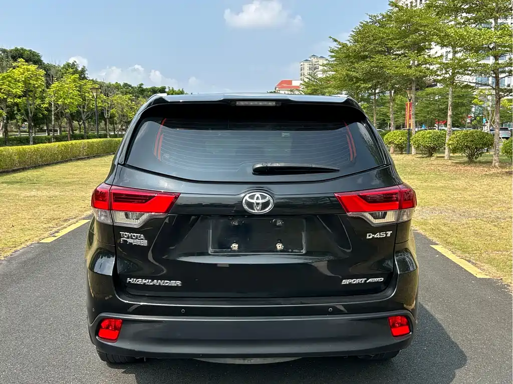 Toyota Highlander — миниатюра 8