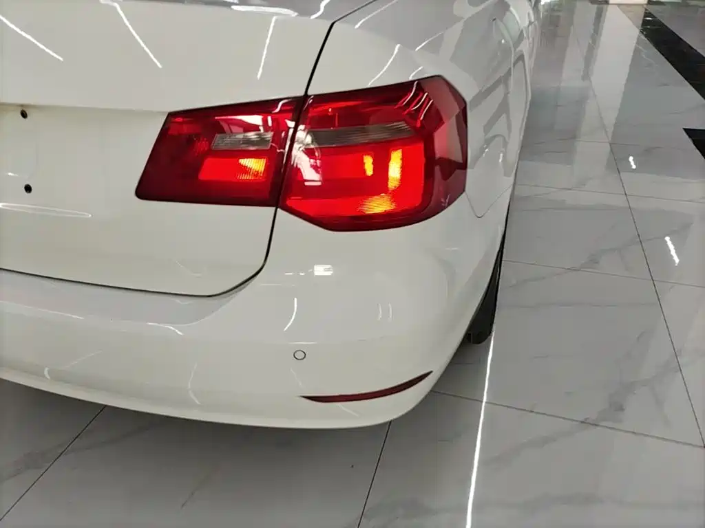 Volkswagen Jetta — миниатюра 8