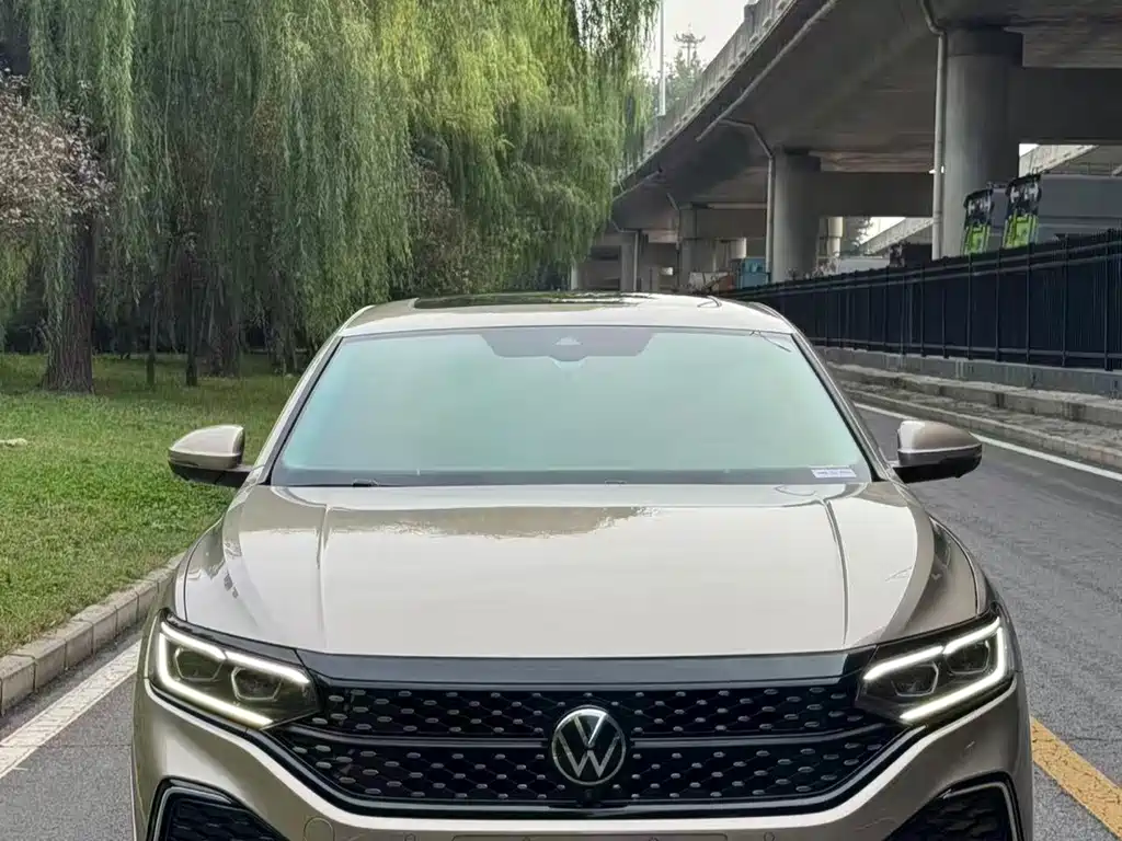 Volkswagen Passat — миниатюра 7