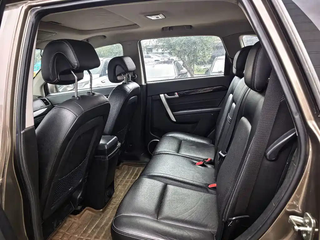 Chevrolet Captiva — миниатюра 5