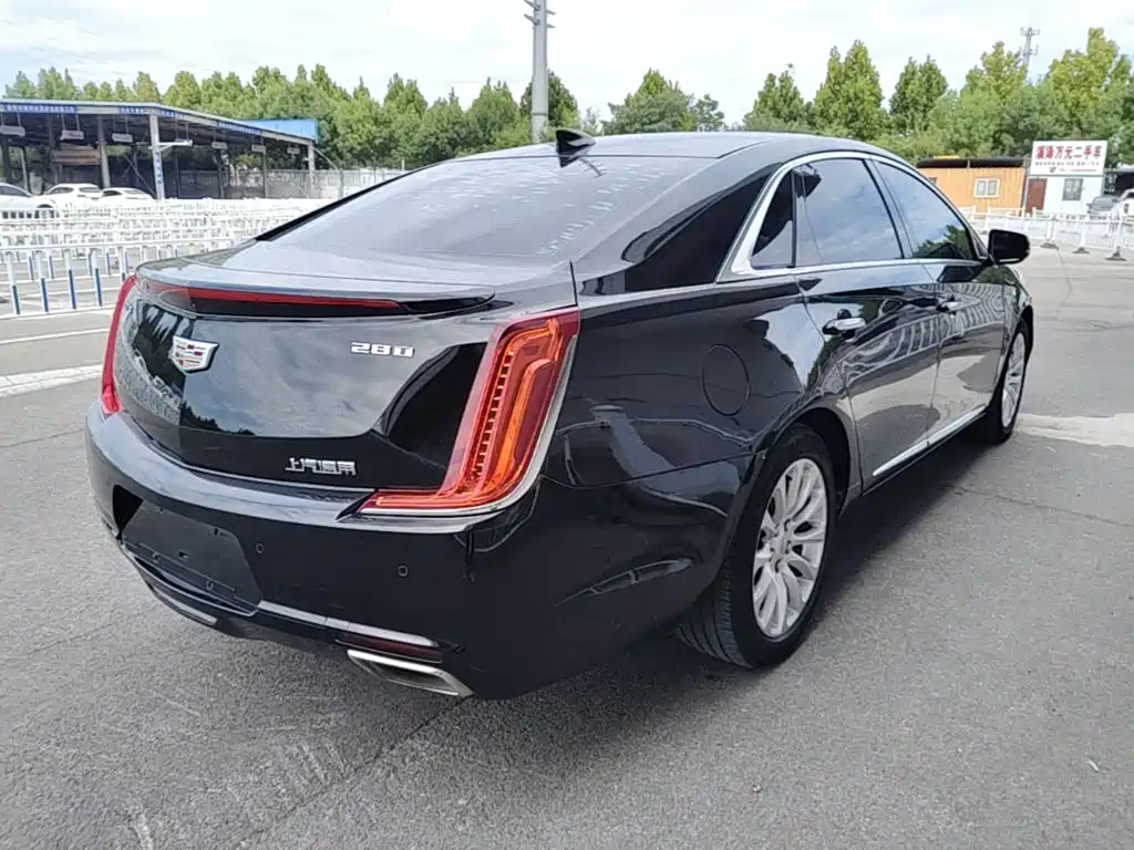 Cadillac XTS — миниатюра 7