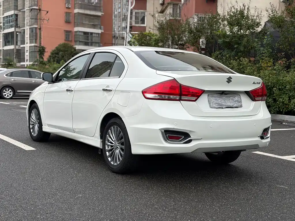 Suzuki Alivio — миниатюра 19