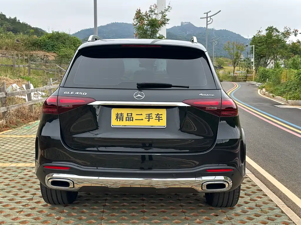 Mercedes-Benz GLE (Import) — миниатюра 17