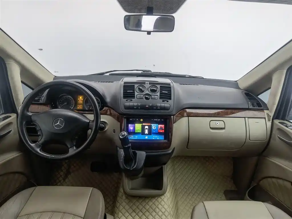 Mercedes-Benz Viano 2011 2.5L Luxury