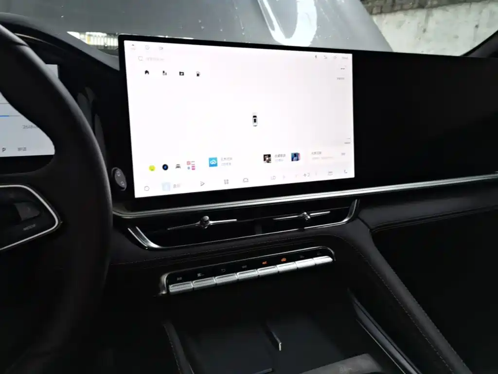 Geely Xingyue L — миниатюра 13