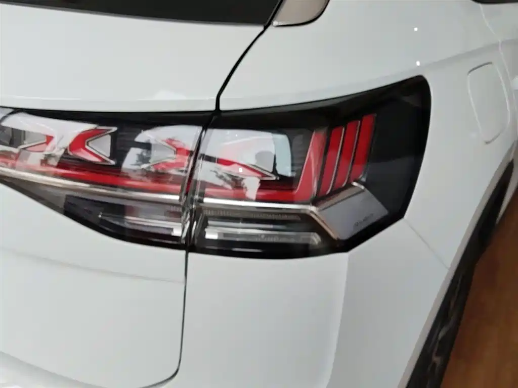 Volkswagen Tayron 2025 300TSI