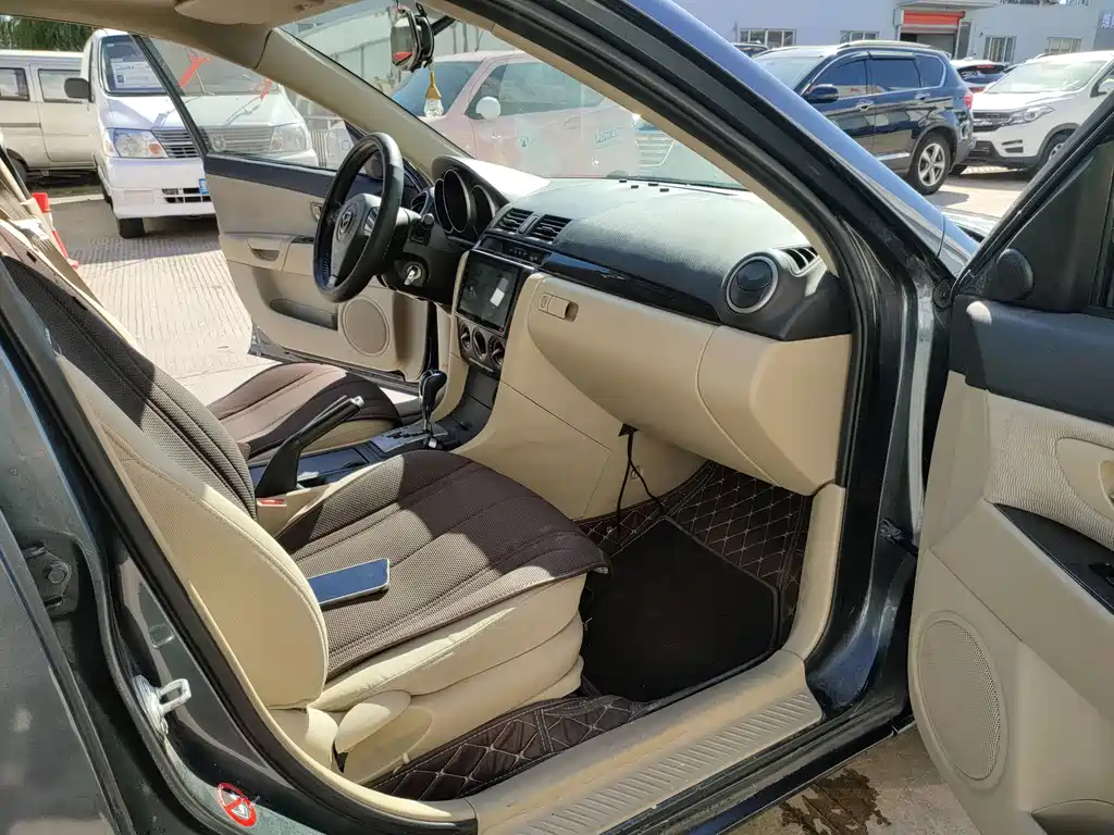 Mazda 3 — миниатюра 11
