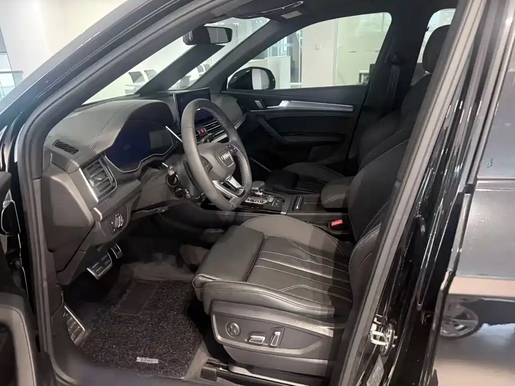 Audi Q5L 2024 40 TFSI Luxury