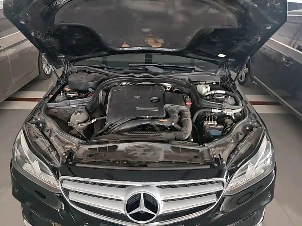 Mercedes-Benz E-Class — миниатюра 20