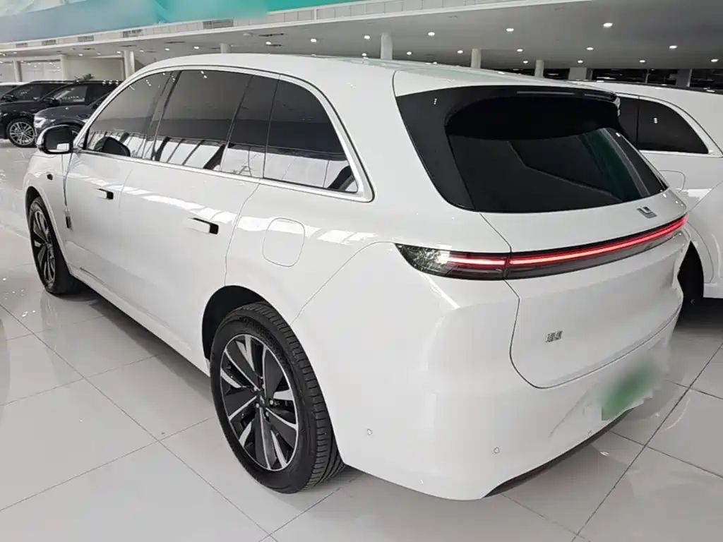 Li Auto L6 2025 Pro