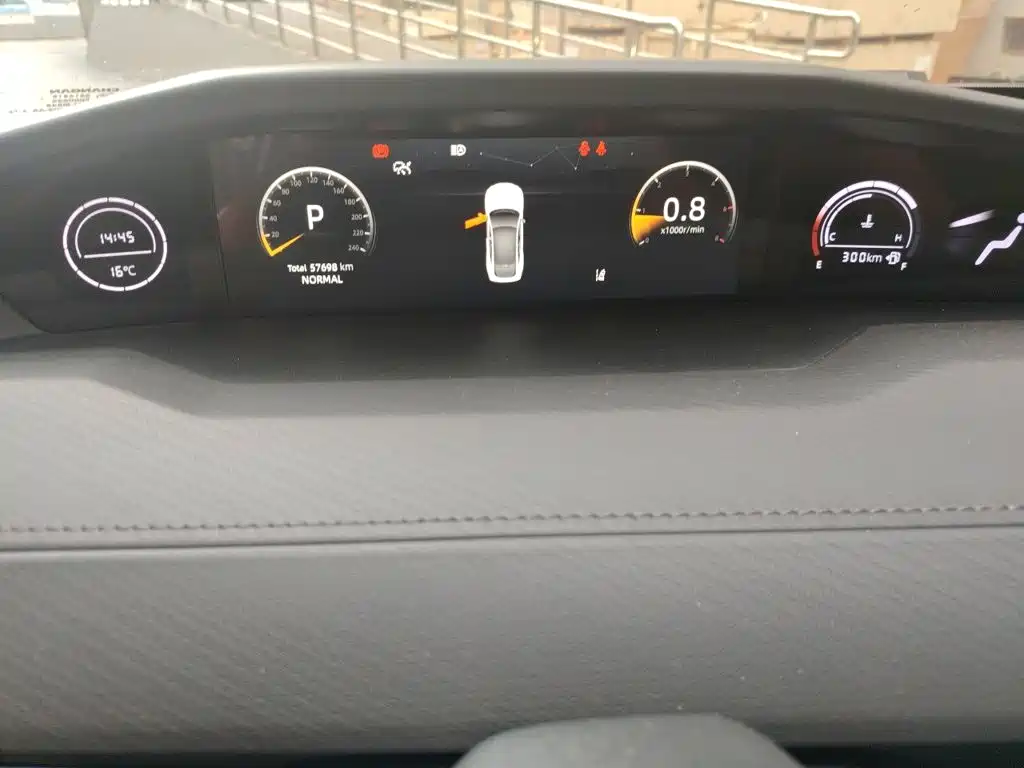 Changan UNI-V 2022 — фото 3