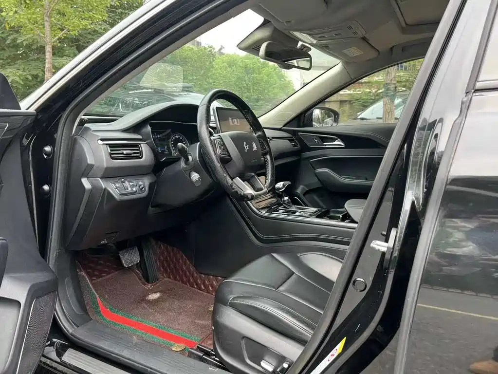 Hongqi H5 2018 30TD