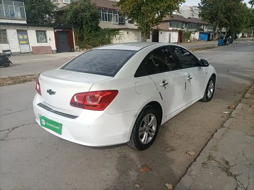 Chevrolet Cruze — миниатюра 7