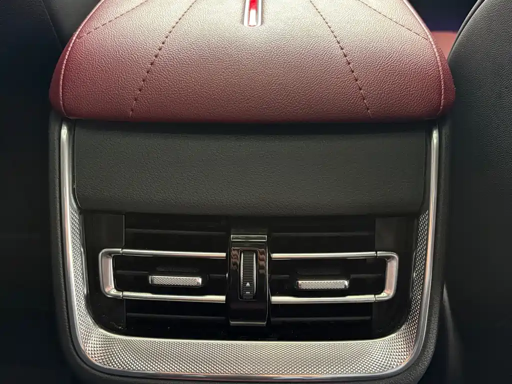 Hongqi Hongqi H5 — миниатюра 20