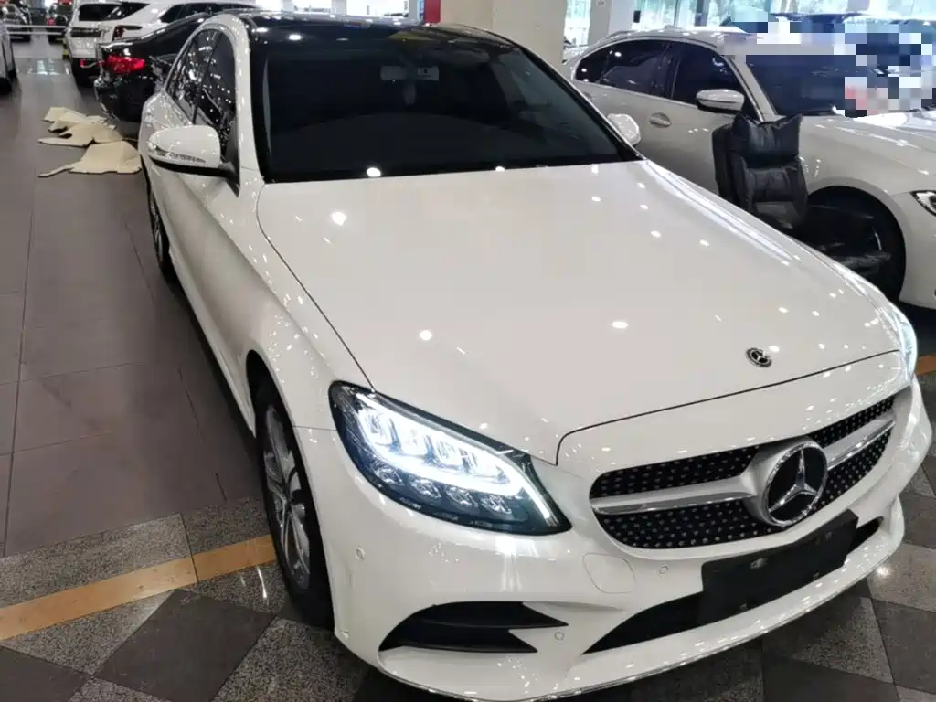 Mercedes-Benz C-Class — миниатюра 4