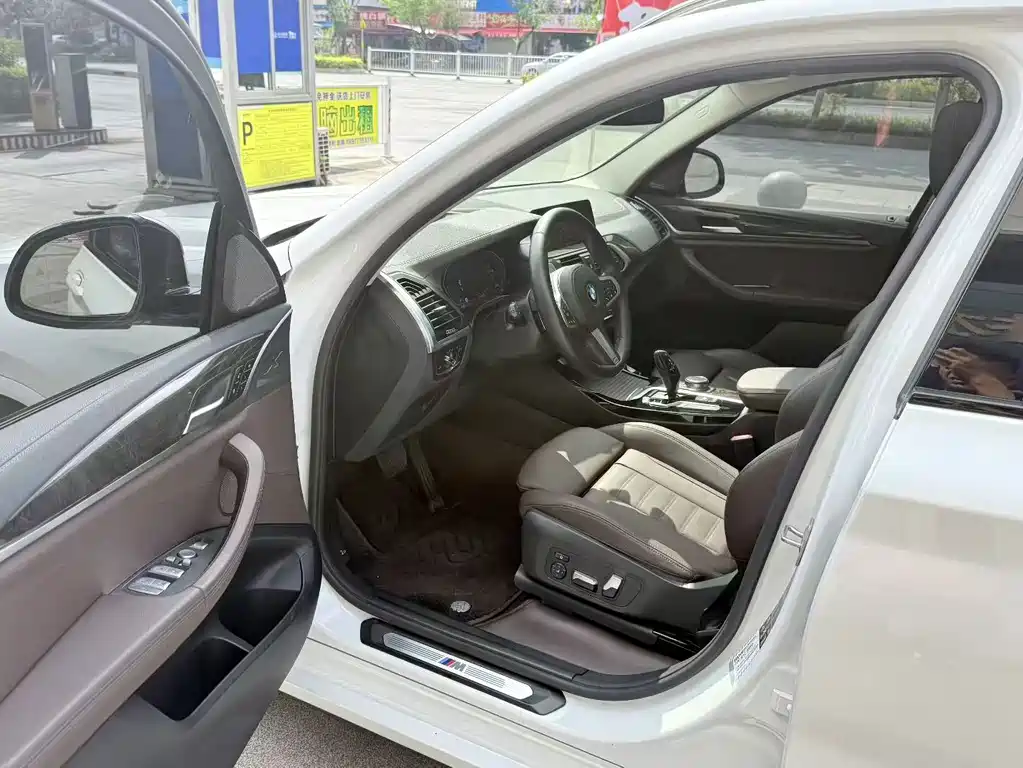 BMW X3 — миниатюра 4