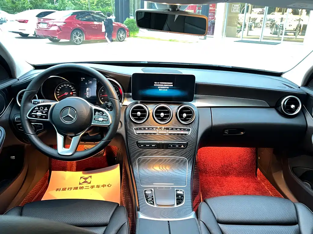 Mercedes-Benz C-Class — миниатюра 8
