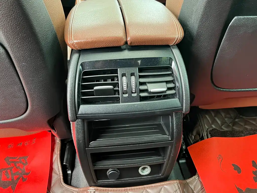 BMW X6 — миниатюра 13