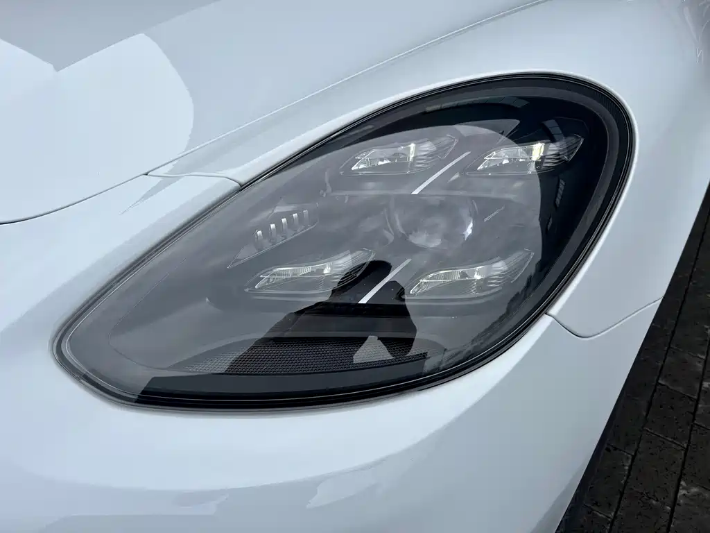 Porsche Panamera Hybrid — миниатюра 21