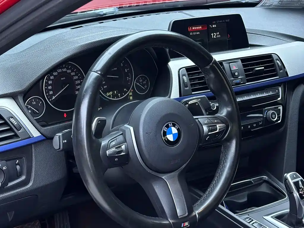 BMW  3 SERIES