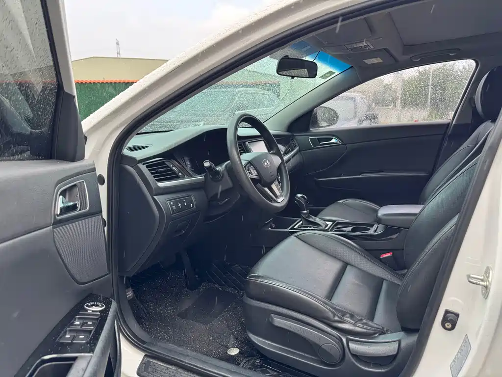 Hyundai Mistra — миниатюра 4