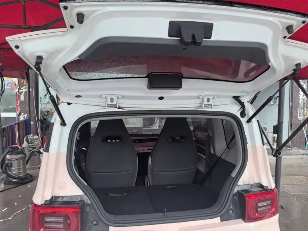 Wuling MINIEV — миниатюра 19