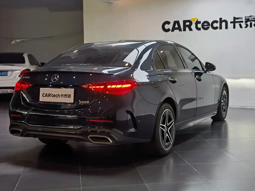 Mercedes-Benz C-Class — миниатюра 7