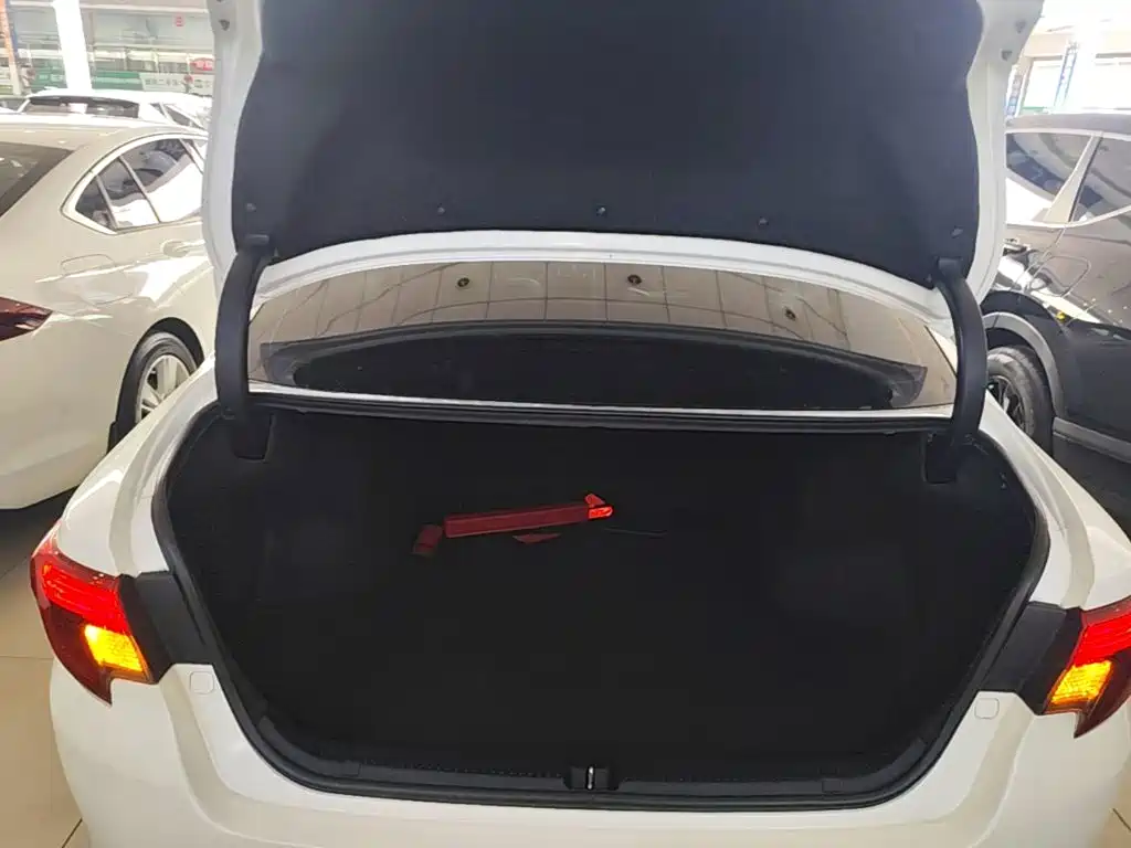 Toyota Reiz — миниатюра 19