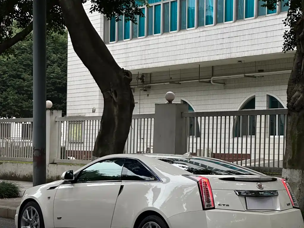 Cadillac CTS — миниатюра 3