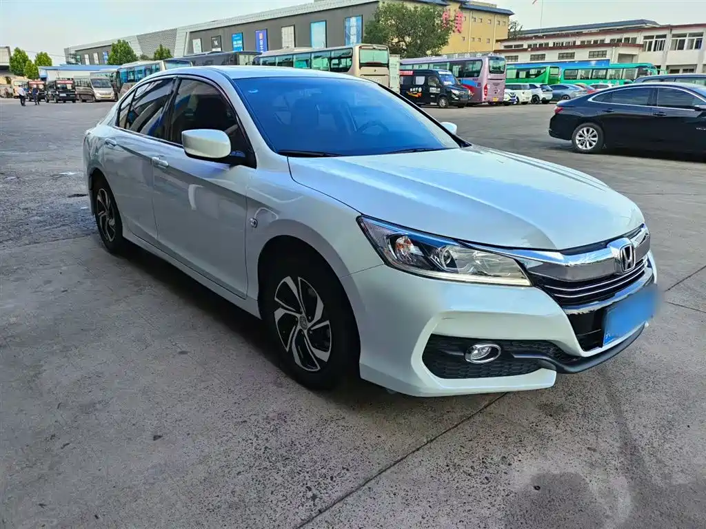 Honda Accord 2016 2.0L Elite