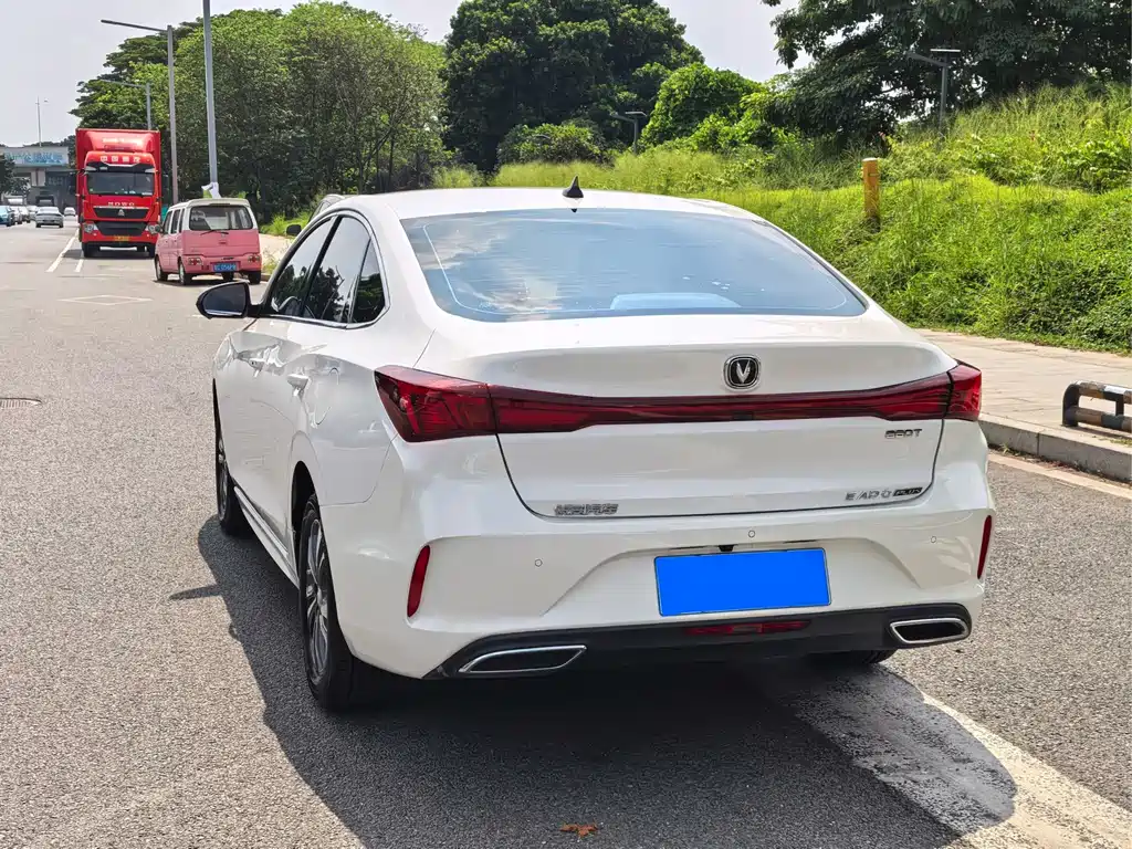 Changan Eado — миниатюра 10