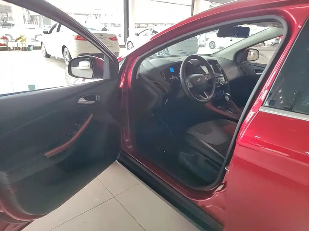 Ford Focus — миниатюра 16