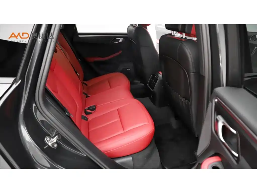 Porsche Macan — миниатюра 8