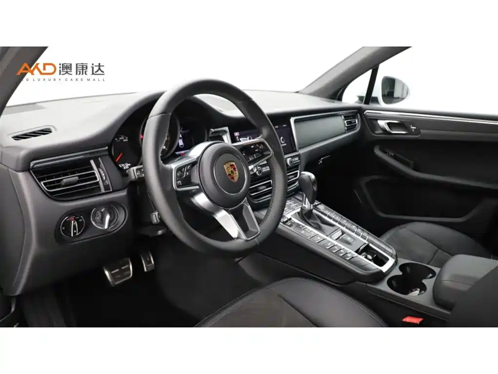 Porsche Macan — миниатюра 6