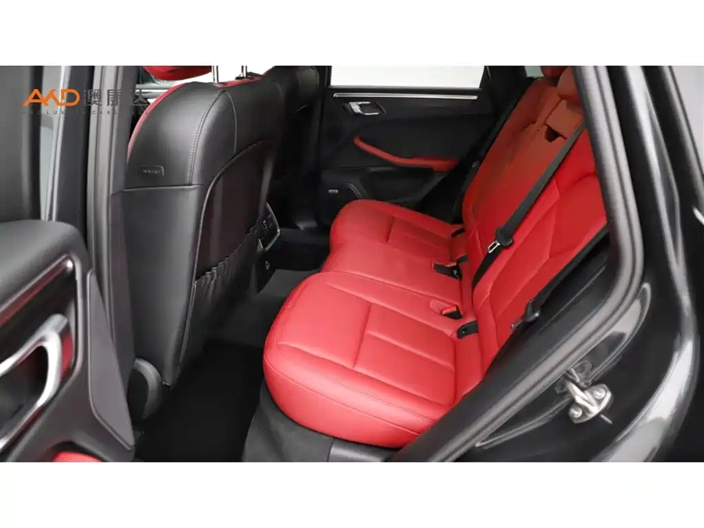 Porsche Macan — миниатюра 7