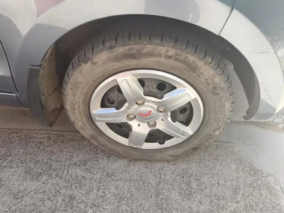 Wuling Hongguang — миниатюра 6