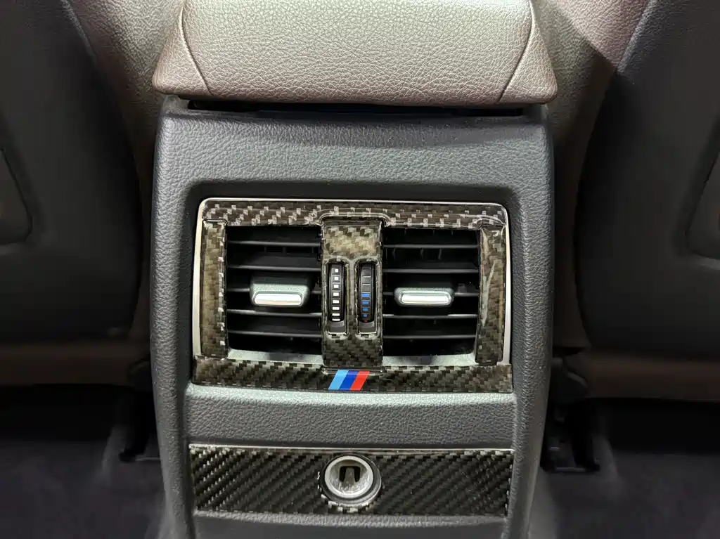 BMW 3 Series — миниатюра 17